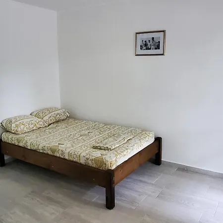 Бунгала Романтика Guest house Shkorpilovtsi